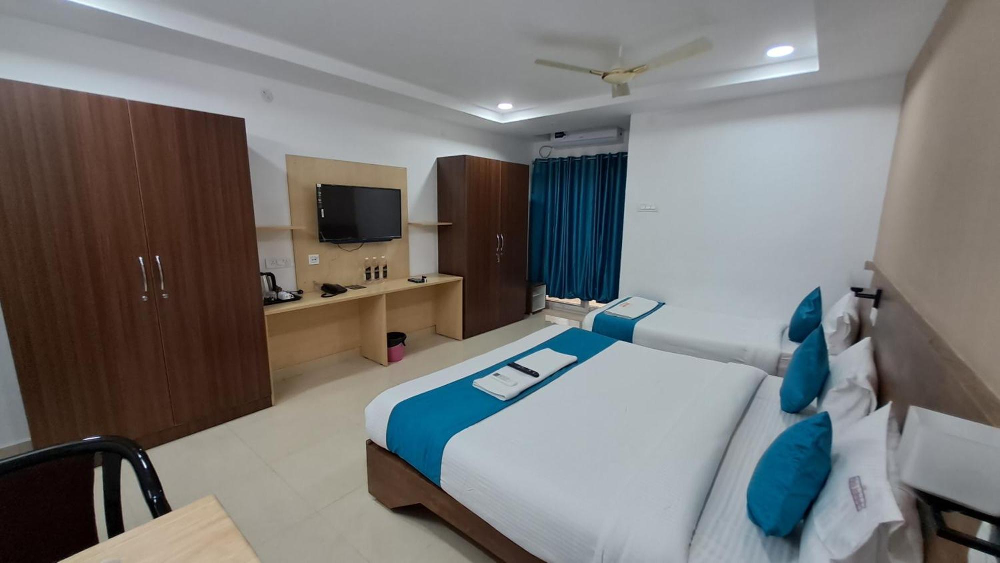 Hotel Ramida At Delhi Airport